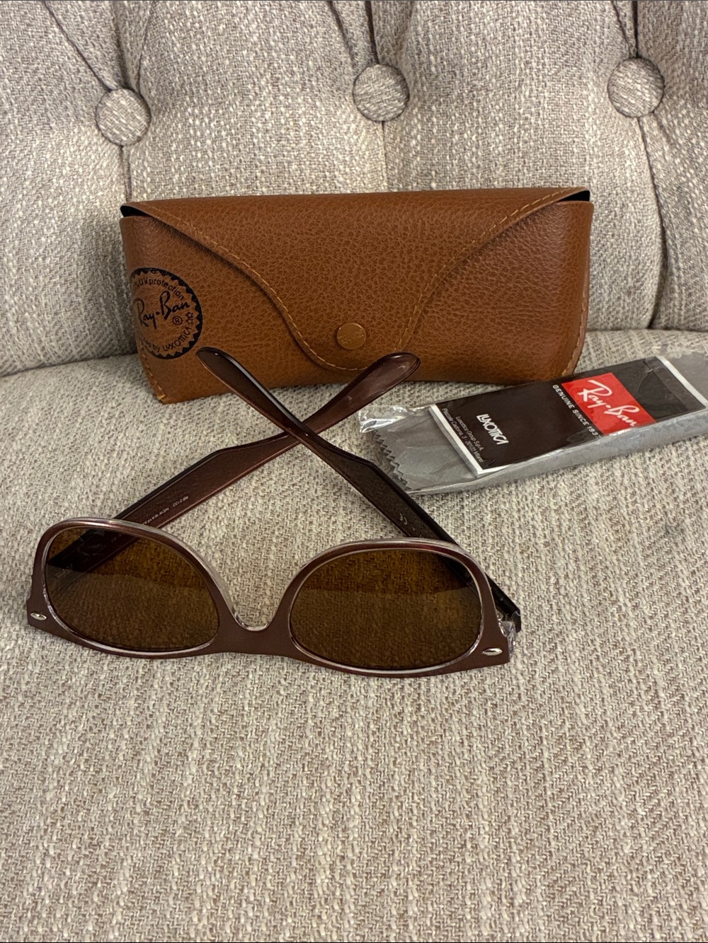 Ray-Ban Brown Oval Sunglasses with Brown Case